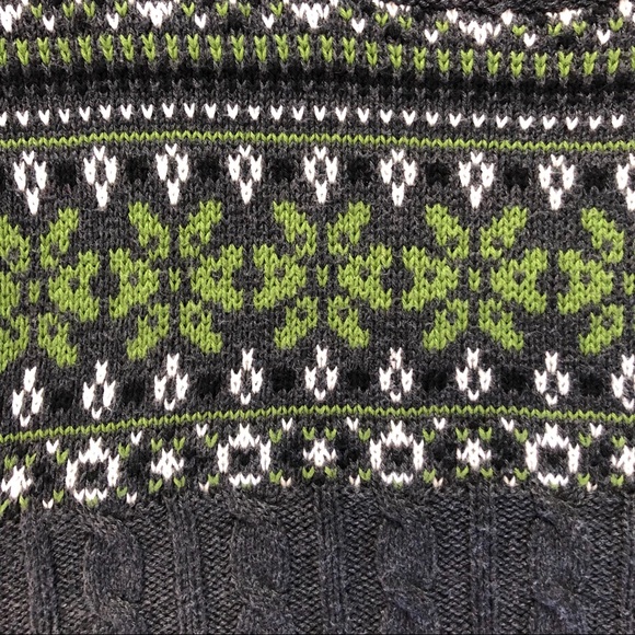 Tommy Hilfiger Gray and Green Scoop Neck Sweater - Picture 6 of 8